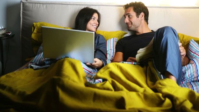 Una scena tratta dal film Scusa ma ti chiamo amore