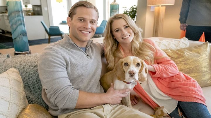 Una scena tratta dal film Amarsi come cani e gatti