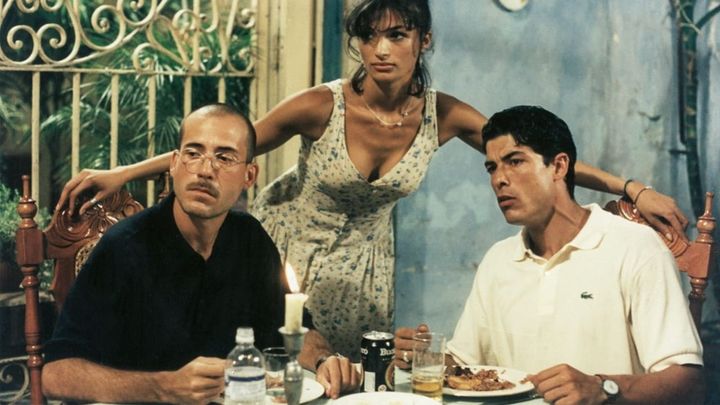 Una scena tratta dal film Facciamo fiesta