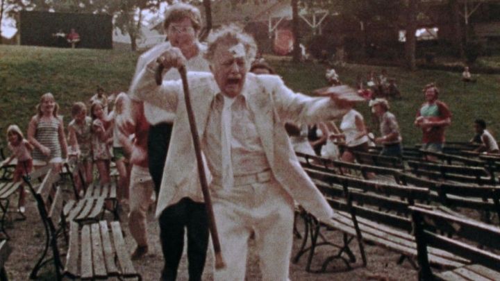 Una scena tratta dal film The Amusement Park
