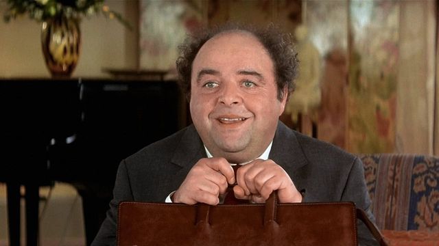 Una scena tratta dal film La cena dei cretini