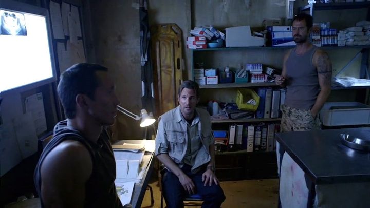 Una scena tratta dal film Alien Outpost - L'invasione