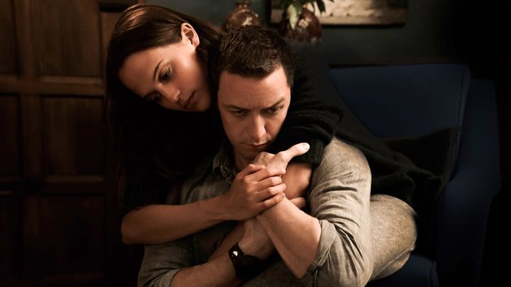 Una scena tratta dal film Submergence