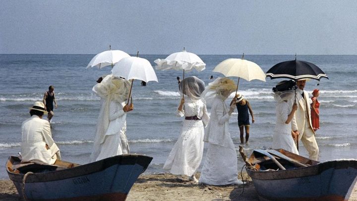 Una scena tratta dal film Morte a Venezia