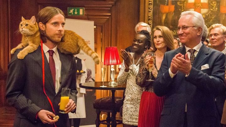 Una scena tratta dal film Natale con Bob