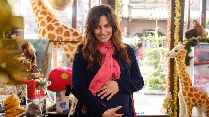 Una scena tratta dal film Un bebè per Natale