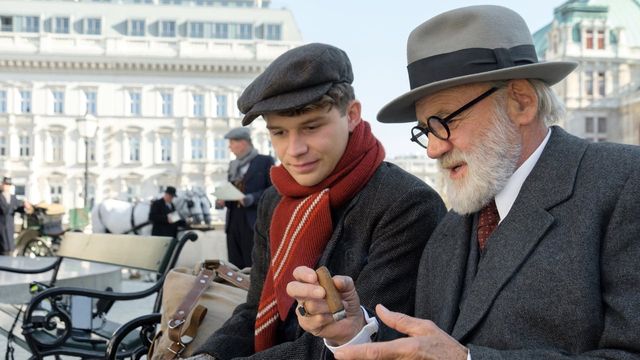 Una scena tratta dal film Il tabaccaio di Vienna