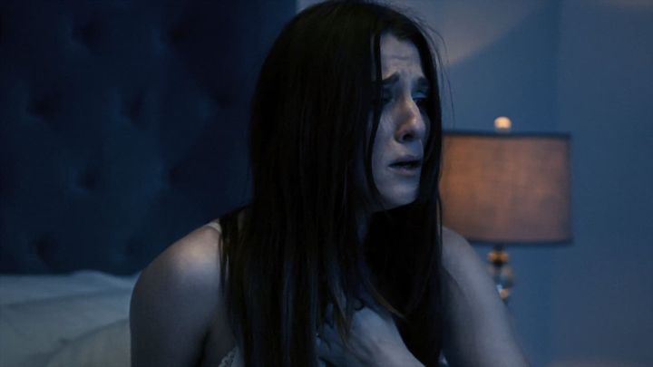 Una scena tratta dal film Intrappolata in casa