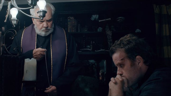 Una scena tratta dal film Il figlio del diavolo