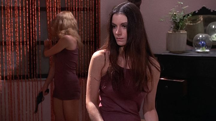 Una scena tratta dal film Sesso in gabbia