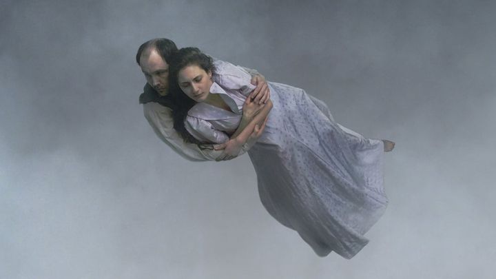 Una scena tratta dal film Sulla infinitezza