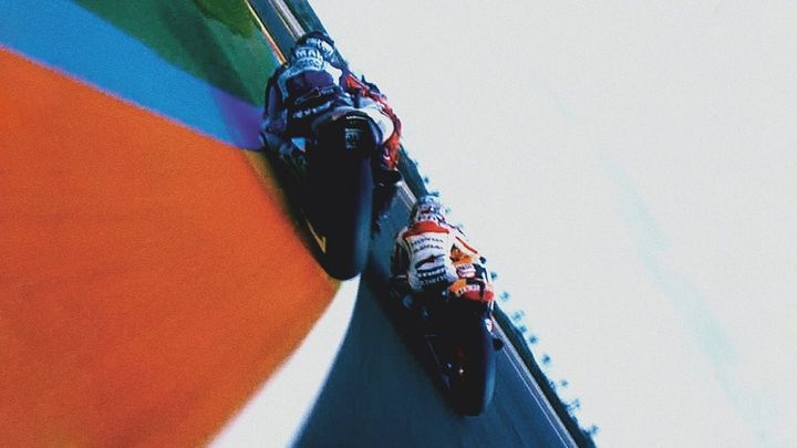 Una scena tratta dal film Fino All'Ultima Staccata