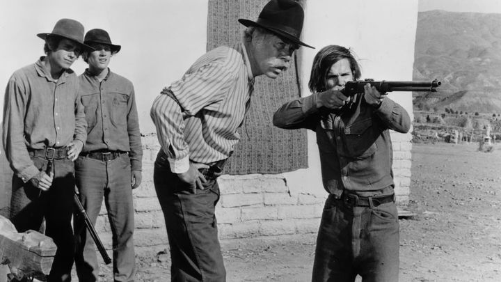 Una scena tratta dal film La banda di Harry Spikes