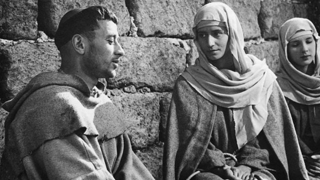 Una scena tratta dal film Francesco, giullare di Dio