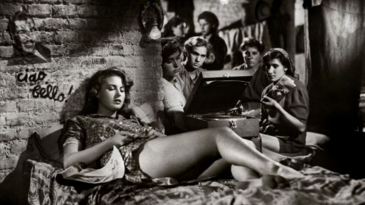 Una scena tratta dal film Riso amaro