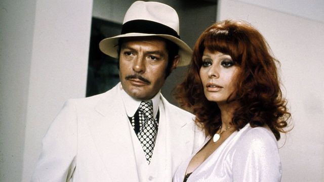 Una scena tratta dal film La pupa del gangster