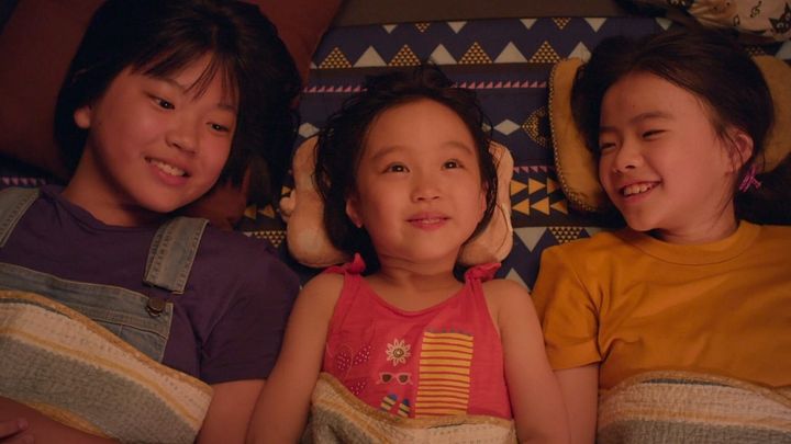 Una scena tratta dal film The House of Us