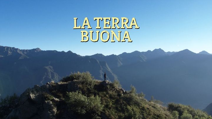 Una scena tratta dal film La Terra Buona