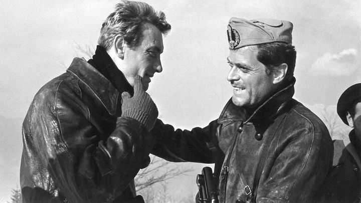 Una scena tratta dal film Tiro al piccione