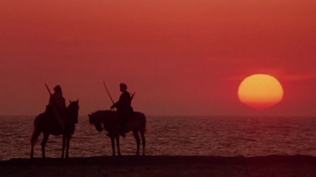 Una scena tratta dal film Il vento e il leone
