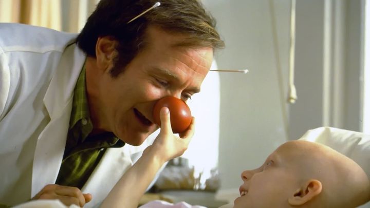 Una scena tratta dal film Patch Adams