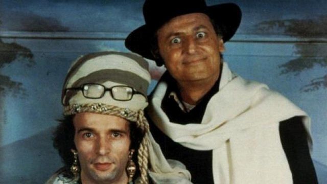Una scena tratta dal film FF.SS. cioè '...che mi hai portato a fare sopra a Posillipo se non mi vuoi più bene?'