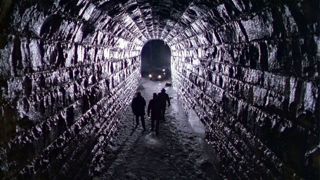 Una scena tratta dal film La zona morta