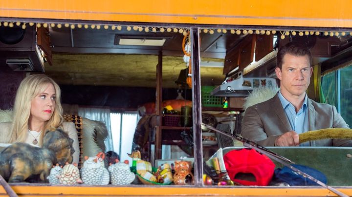 Una scena tratta dal film Il mistero delle lettere perdute: affrontare la paura