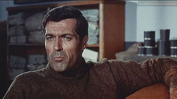 Una scena tratta dal film Dalle Ardenne all'inferno