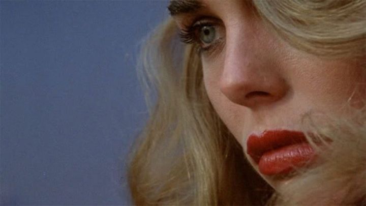 Una scena tratta dal film Stupro
