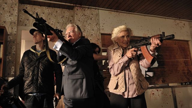 Una scena tratta dal film London Zombies