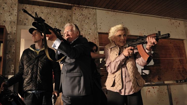 Una scena tratta dal film London Zombies