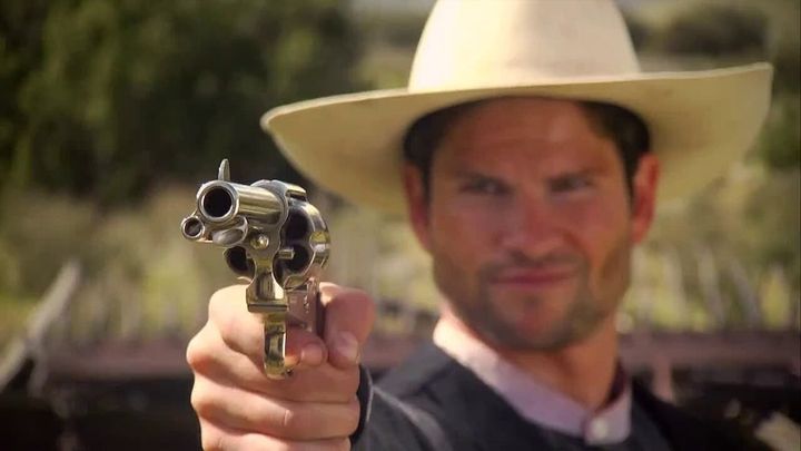 Una scena tratta dal film Wyatt Earp - La Leggenda