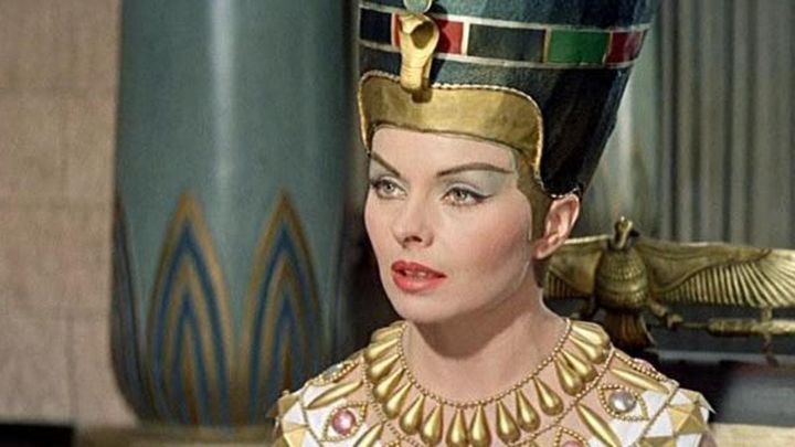 Una scena tratta dal film Nefertite, regina del Nilo