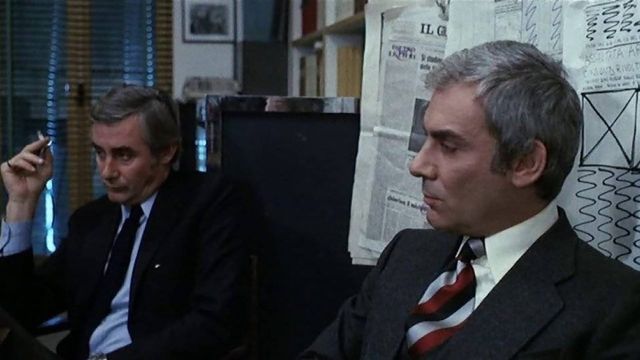 Una scena tratta dal film Sbatti il mostro in prima pagina
