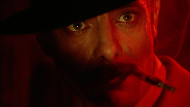 Una scena tratta dal film Pasqualino Settebellezze