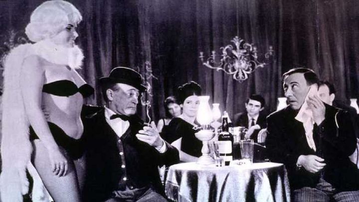 Una scena tratta dal film Totò Sexy