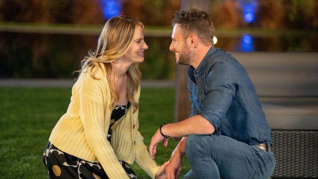 Una scena tratta dal film Love by Design