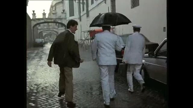 Una scena tratta dal film Il muro di gomma