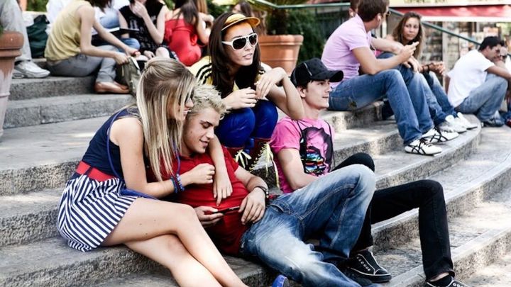 Una scena tratta dal film Piazza Giochi