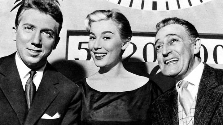 Una scena tratta dal film Totò, lascia o raddoppia?