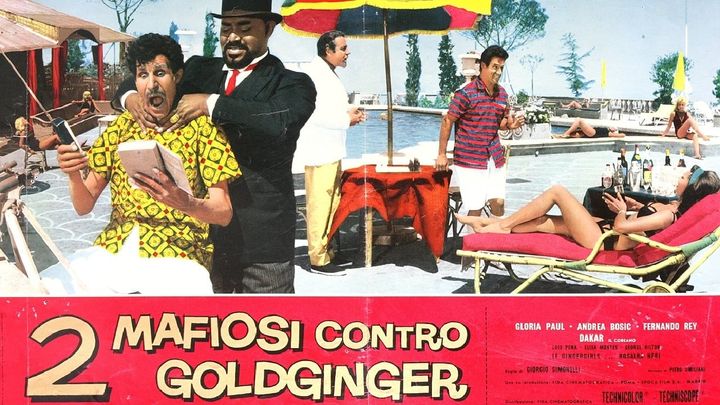 Una scena tratta dal film Due mafiosi contro Goldginger