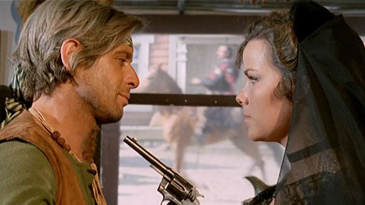 Una scena tratta dal film ¡Mátalo!
