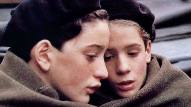Una scena tratta dal film Arrivederci ragazzi