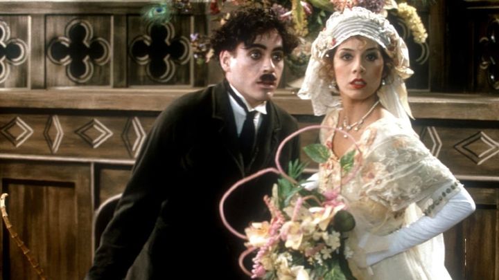 Una scena tratta dal film Charlot - Chaplin