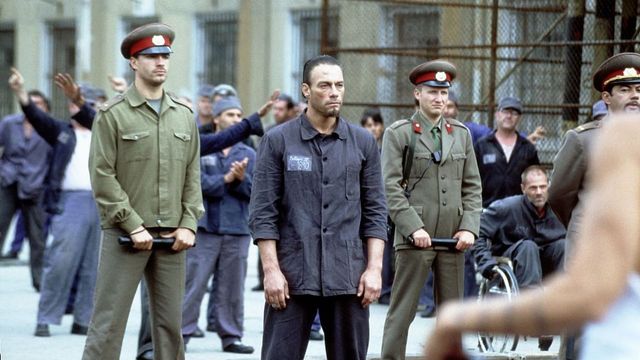 Una scena tratta dal film Hell - Esplode la furia