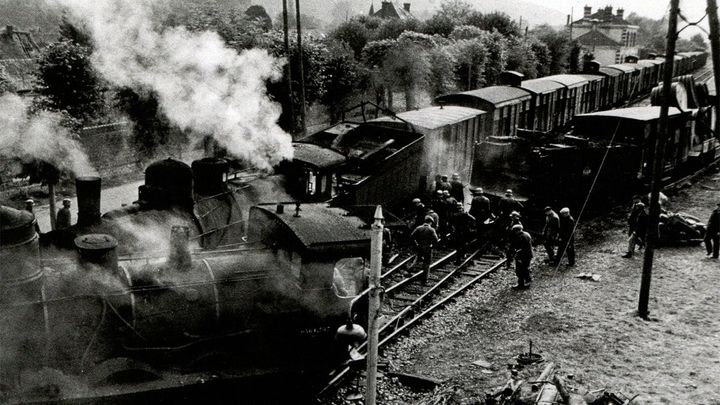 Una scena tratta dal film Il treno