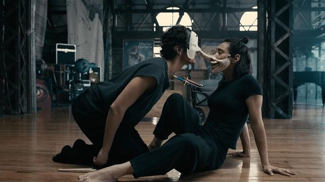 Una scena tratta dal film Las Locuras