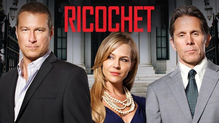 Una scena tratta dal film Ricochet - La maschera della vendetta