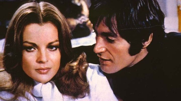 Una scena tratta dal film Il cadavere dagli artigli d'acciaio